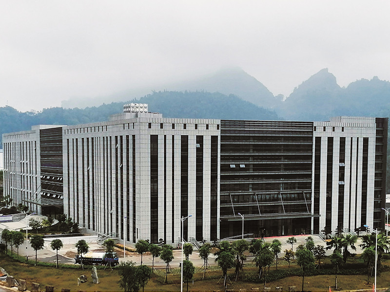 广西万生隆国际商贸物流中心综合楼（获2020中国钢结构金奖）.jpg